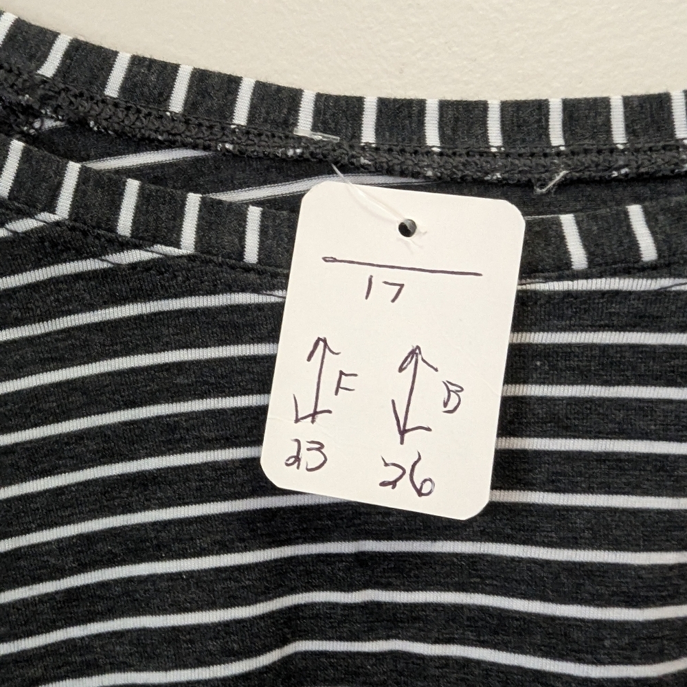 Lululemon, Basic Striped Black and White Women's Top. Sz S - Picture 5 of 6